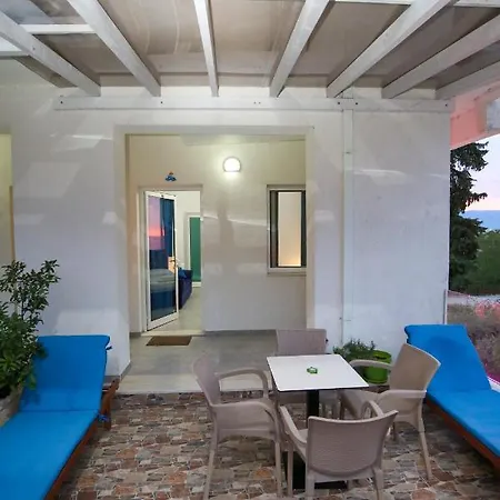 Ξενοδοχείο Aqua Blue 3*