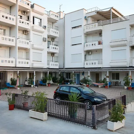 Aqua Blue Hotell 3*
