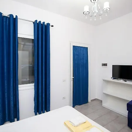 Aqua Blue Hotel Vlore