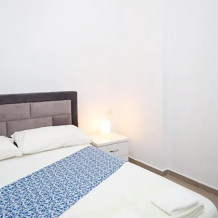 Aqua Blue 3*