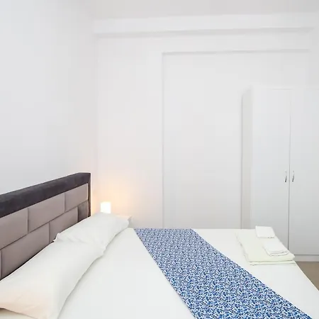 Aqua Blue 3*
