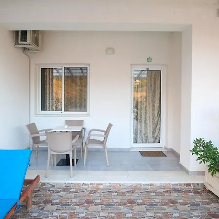 Aqua Blue 3*
