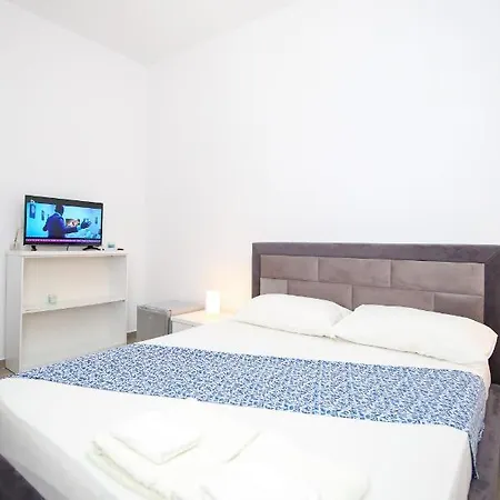 Aqua Blue Hotel 3*