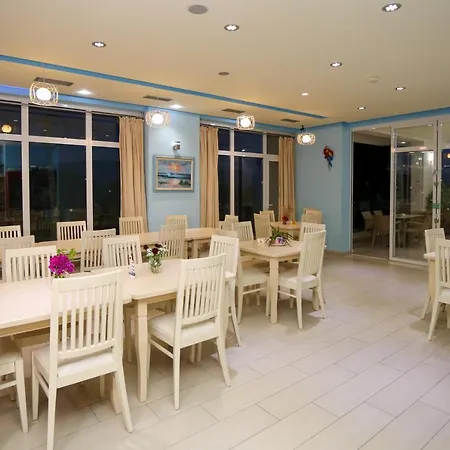 Aqua Blue Hotel Vlore