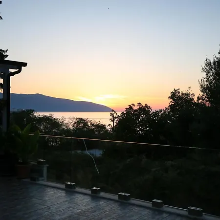 Aqua Blue Hotel 3*